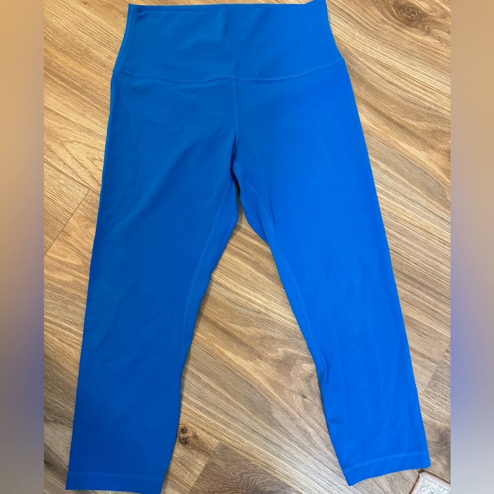 Women’s Lululemon Align leggings. Size 8, 23” length